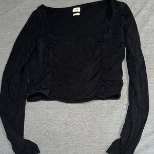 Aritzia Wilfred Black Long Sleeve Top Squareneck and Cropped
